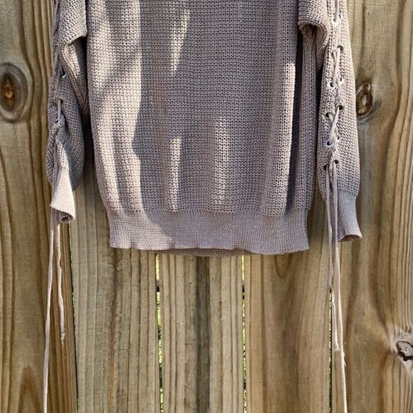Tale 50% OFF- Miley+Molly Knit Women's Sweater, Size-L - Picture 3 of 8